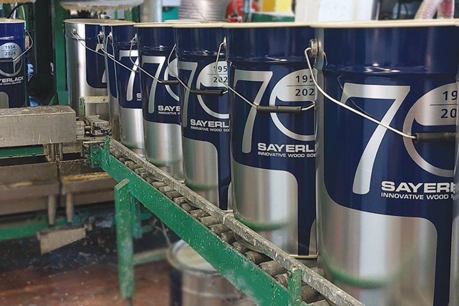 latte-70-anni-sayerlack-produzione_2 sayerlack-latte-70-anni-edizione-speciale